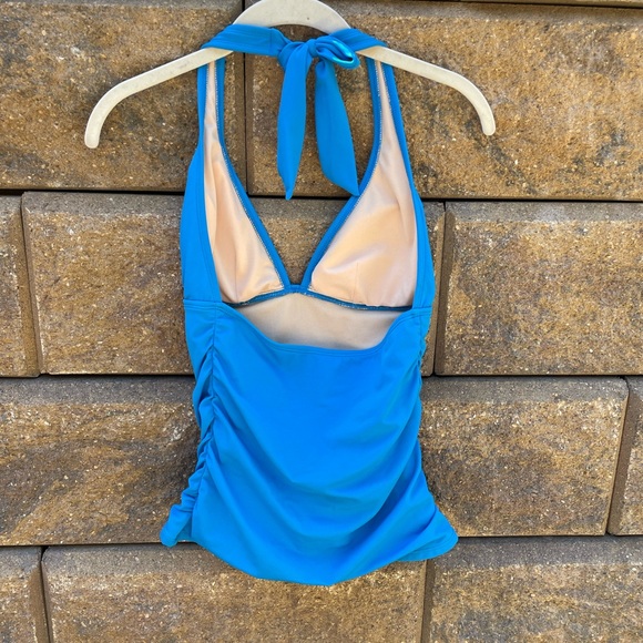 LIKE NEW GAPBODY SWIMTOP - Picture 4 of 4